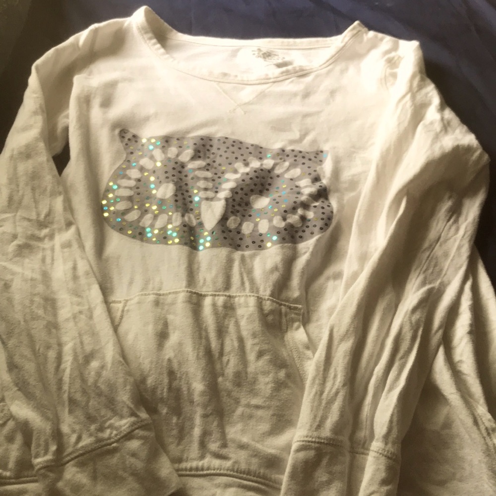 A owl shirt/sweater